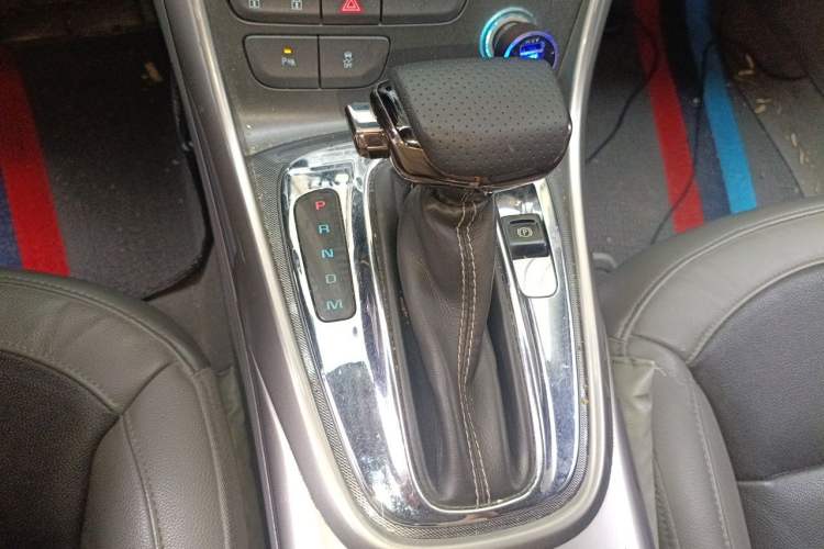 Used Chevrolet Malibu 2014 2.0L Automatic Luxury Edition Gear Lever