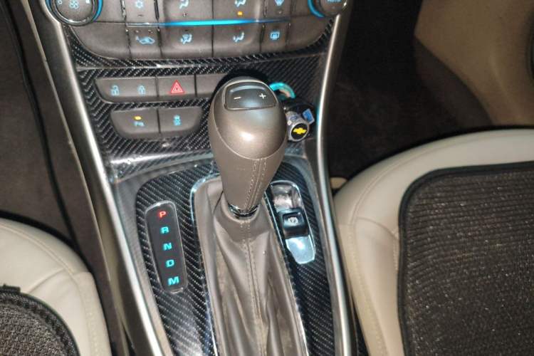 Used Chevrolet Malibu 2014 2.0L Automatic Luxury Edition Gear Lever