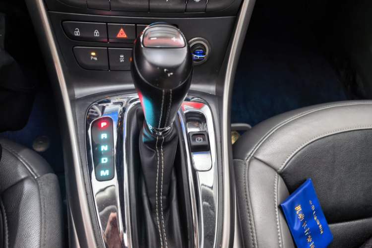 Used Chevrolet Malibu 2014 2.0L Automatic Luxury Edition Gear Lever