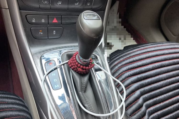 Used Chevrolet Malibu 2014 2.0L Automatic Comfort Edition Gear Lever