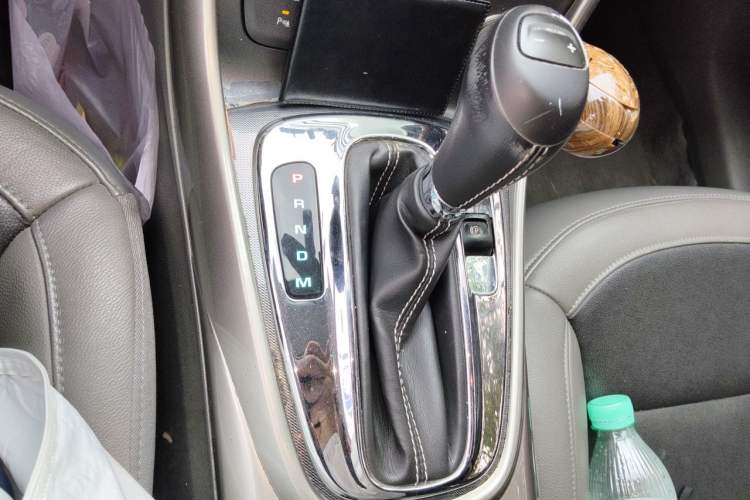 Used Chevrolet Malibu 2014 2.0L Automatic Luxury Edition Gear Lever