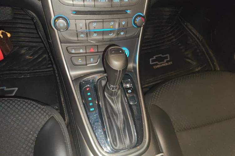 Used Chevrolet Malibu 2014 1.6T Automatic Comfort Edition Gear Lever