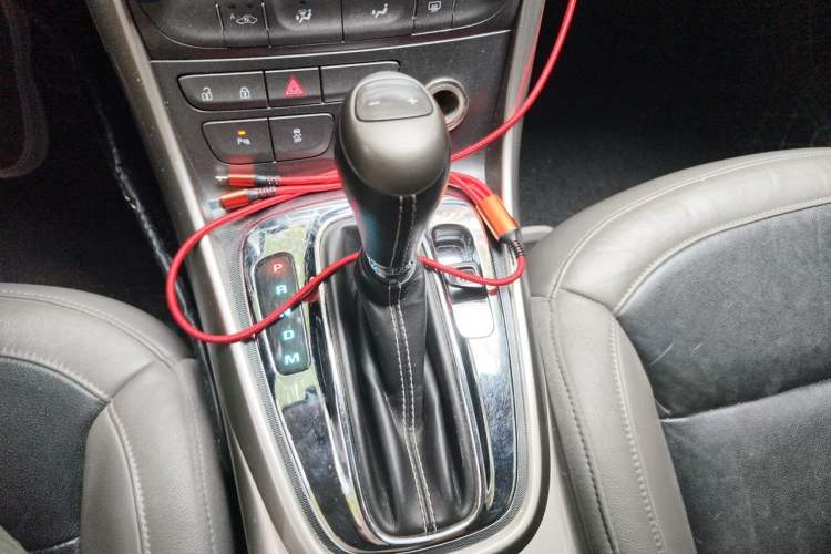 Used Chevrolet Malibu 2014 2.0L Automatic Luxury Edition Gear Lever