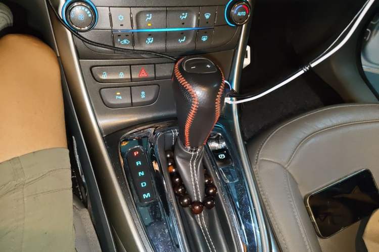 Used Chevrolet Malibu 2014 2.0L Automatic Luxury Edition Gear Lever