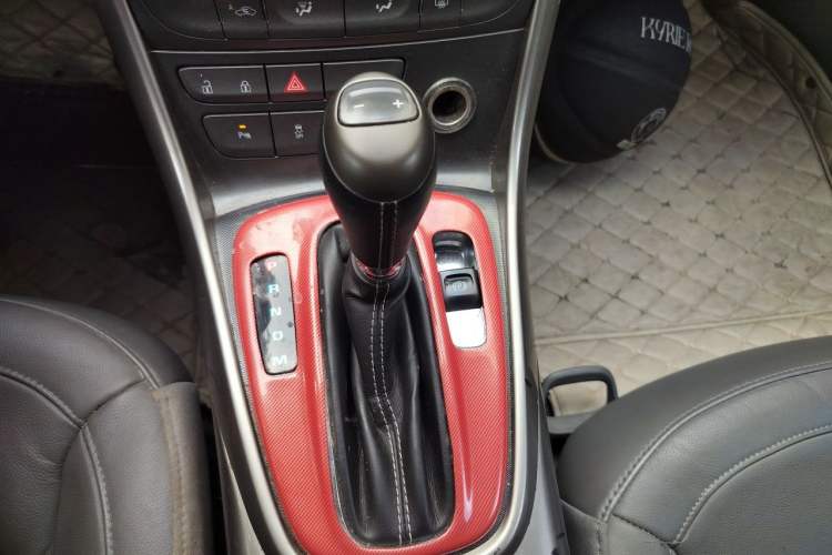 Used Chevrolet Malibu 2014 2.0L Automatic Luxury Edition Gear Lever