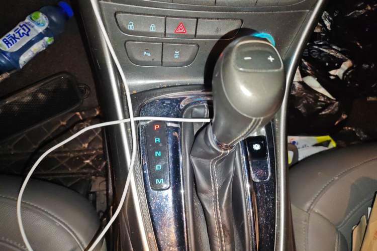 Used Chevrolet Malibu 2014 2.0L Automatic Luxury Edition Gear Lever