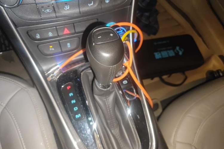 Used Chevrolet Malibu 2014 2.0L Automatic Luxury Edition Gear Lever
