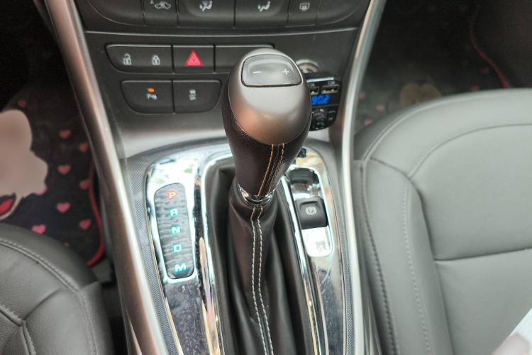 Used Chevrolet Malibu 2014 2.0L Automatic Luxury Edition Gear Lever