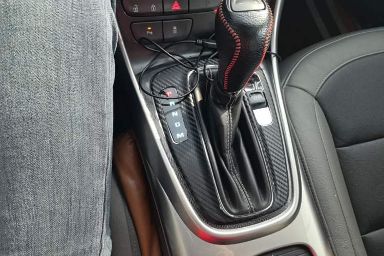 Used Chevrolet Malibu 2014 2.0L Automatic Luxury Edition Gear Lever