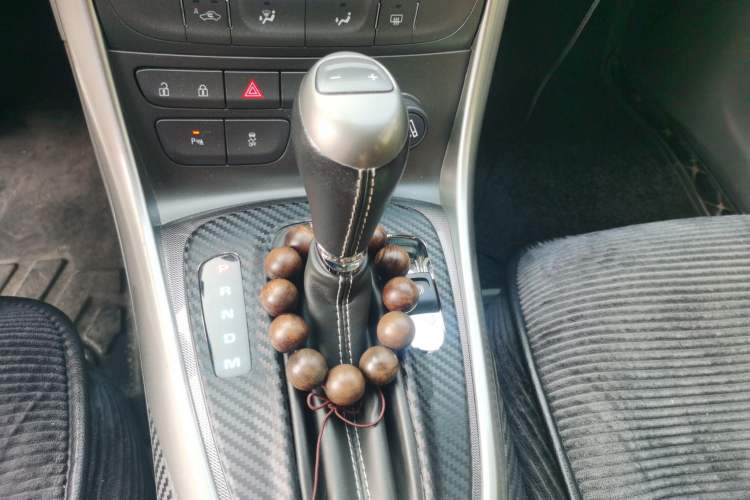 Used Chevrolet Malibu 2014 2.0L Automatic Luxury Edition Gear Lever