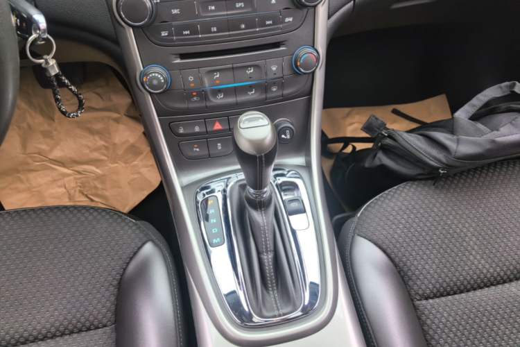 Used Chevrolet Malibu 2014 1.6T Automatic Comfort Edition Gear Lever