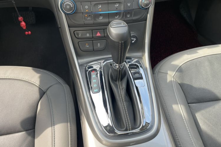 Used Chevrolet Malibu 2014 2.0L Automatic Luxury Edition Gear Lever