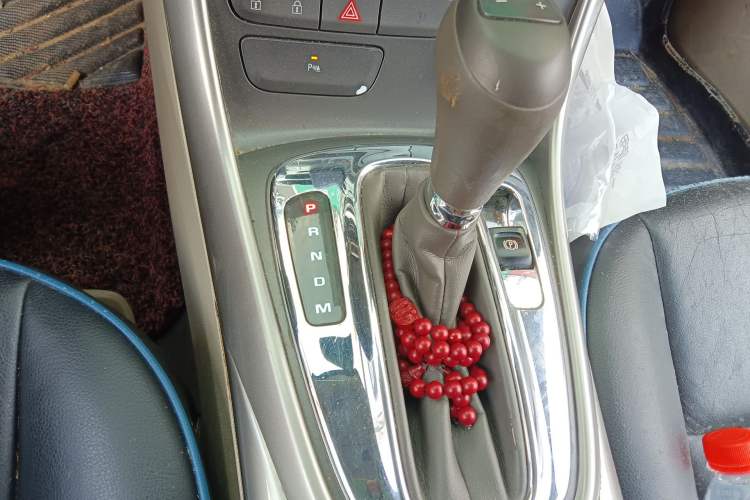 Used Chevrolet Malibu 2014 2.0L Automatic Comfort Edition Gear Lever