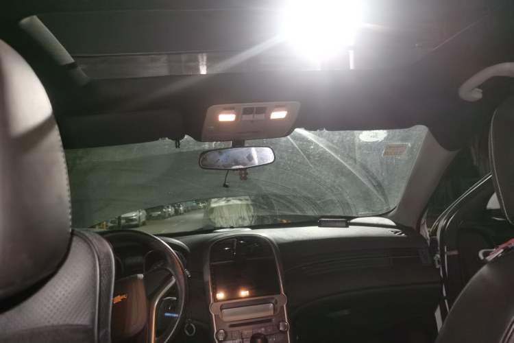Used Chevrolet Malibu 2014 1.6T Automatic Comfort Edition Headliner