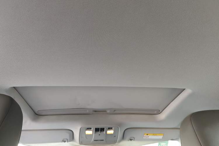 Used Chevrolet Malibu 2014 2.0L Automatic Luxury Edition Headliner