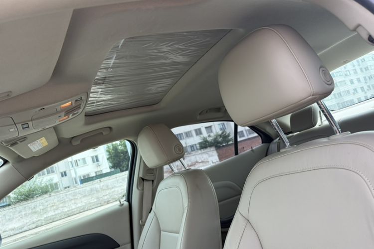 Used Chevrolet Malibu 2014 2.0L Automatic Luxury Edition Headliner