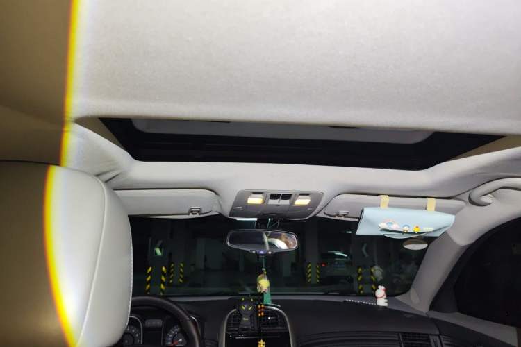 Used Chevrolet Malibu 2014 2.4L Automatic Luxury Edition Headliner