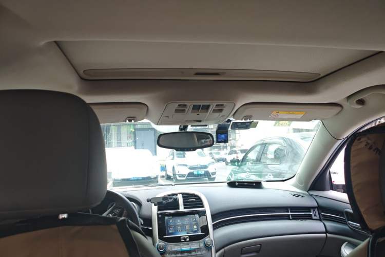 Used Chevrolet Malibu 2014 2.0L Automatic Luxury Edition Headliner
