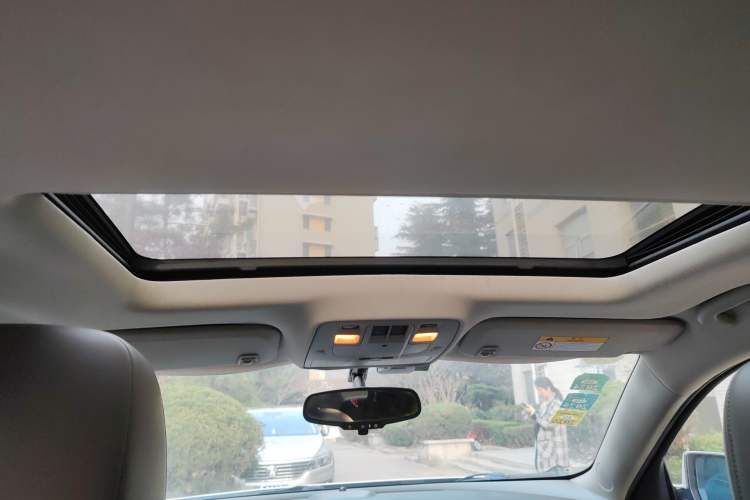 Used Chevrolet Malibu 2014 2.4L Automatic Luxury Edition Headliner