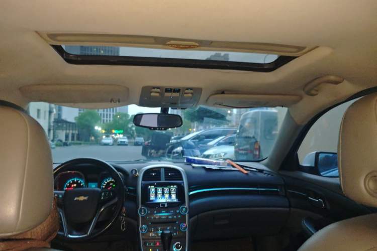 Used Chevrolet Malibu 2014 2.0L Automatic Luxury Edition Headliner