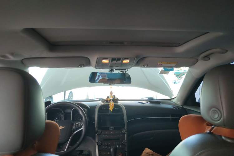 Used Chevrolet Malibu 2014 2.0L Automatic Luxury Edition Headliner
