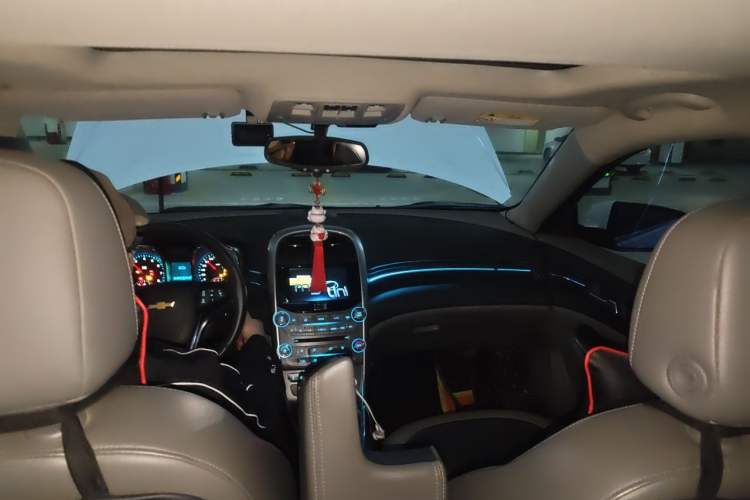 Used Chevrolet Malibu 2014 2.0L Automatic Luxury Edition Headliner