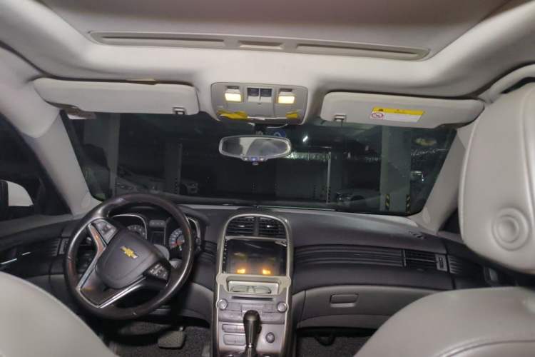 Used Chevrolet Malibu 2014 2.0L Automatic Luxury Edition Headliner