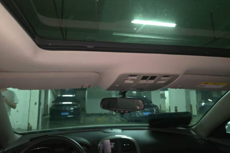 Used Chevrolet Malibu 2014 2.0L Automatic Luxury Edition Headliner