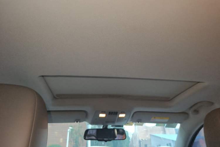 Used Chevrolet Malibu 2014 2.0L Automatic Luxury Edition Headliner