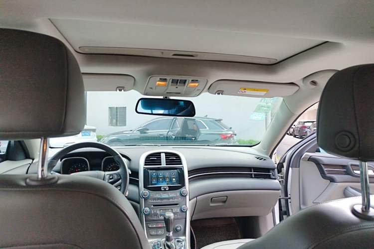 Used Chevrolet Malibu 2014 2.0L Automatic Luxury Edition Headliner