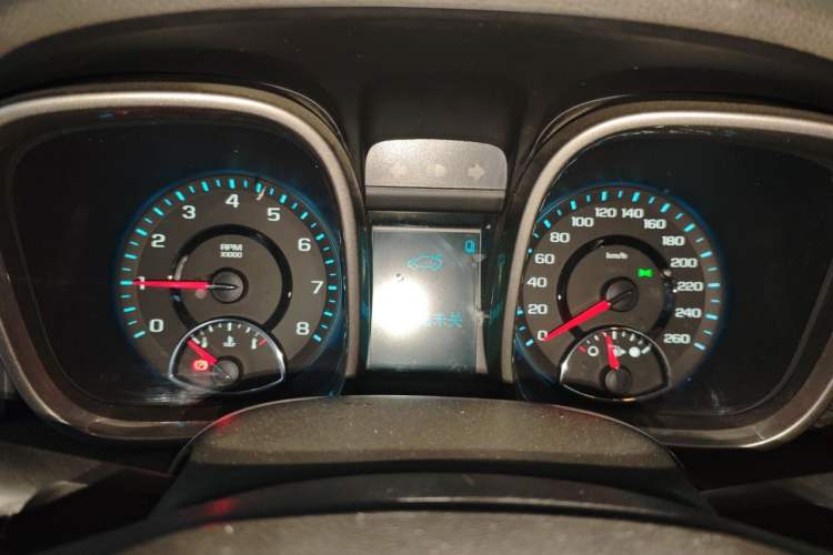 Used Chevrolet Malibu 2014 2.0L Automatic Comfort Edition Instrument Cluster