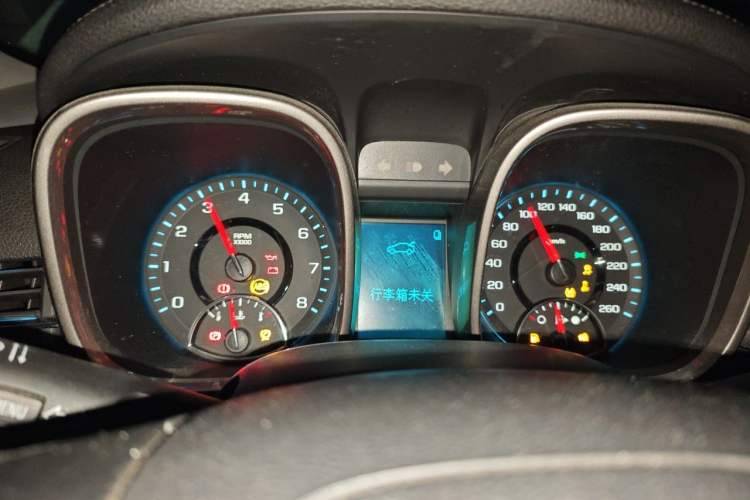 Used Chevrolet Malibu 2014 2.0L Automatic Luxury Edition Instrument Cluster