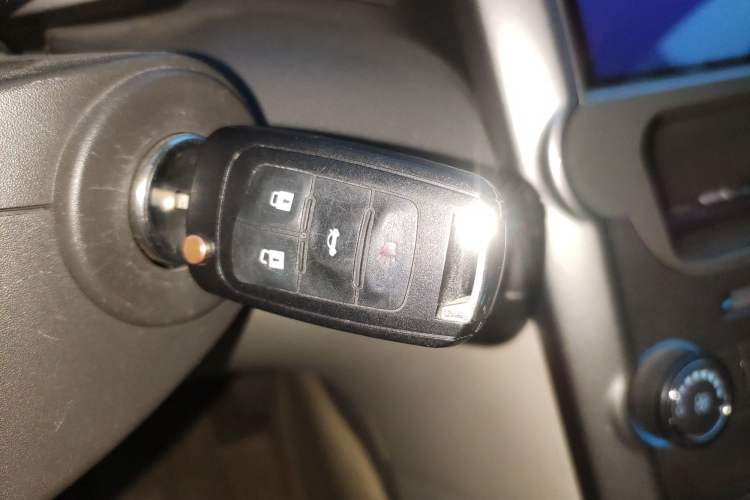 Used Chevrolet Malibu 2014 2.0L Automatic Comfort Edition Interior 1