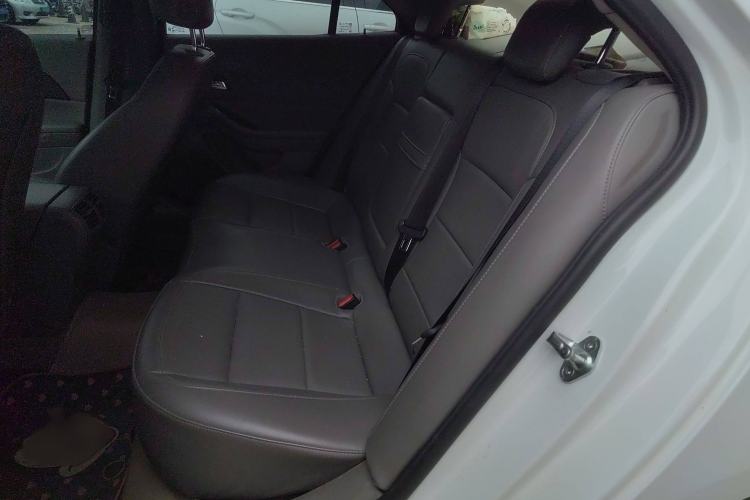 Used Chevrolet Malibu 2014 2.0L Automatic Luxury Edition Interior 1