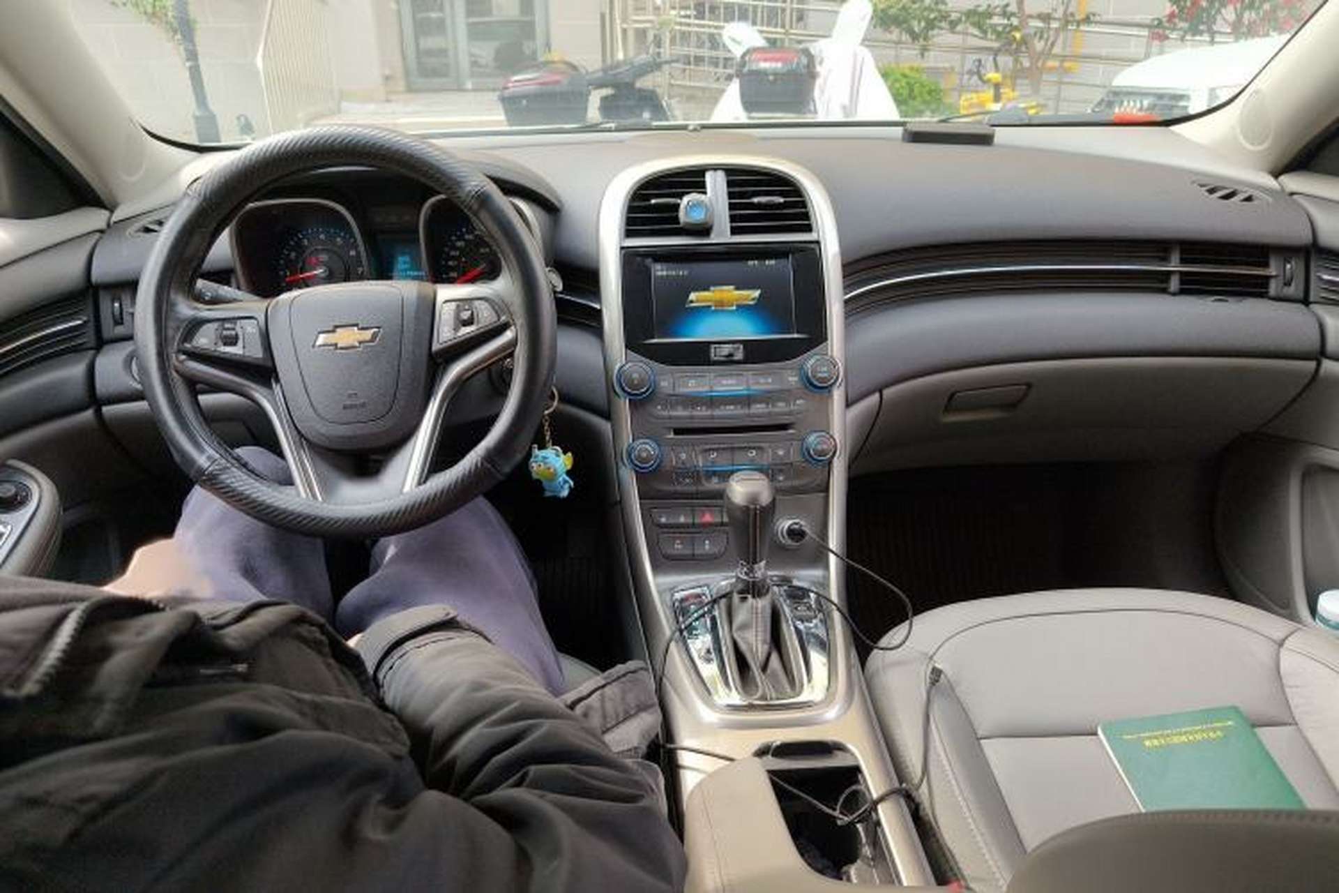 Used Chevrolet Malibu 2014 2.0L Automatic Luxury Edition Interior 2