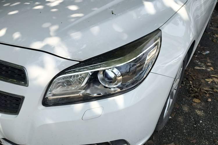 Used Chevrolet Malibu 2014 2.0L Automatic Luxury Edition Left Front Headlight