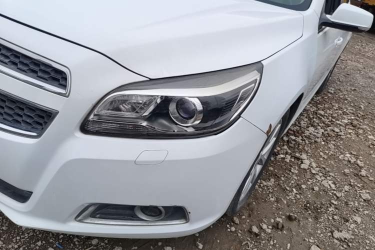 Used Chevrolet Malibu 2014 2.0L Automatic Luxury Edition Left Front Headlight