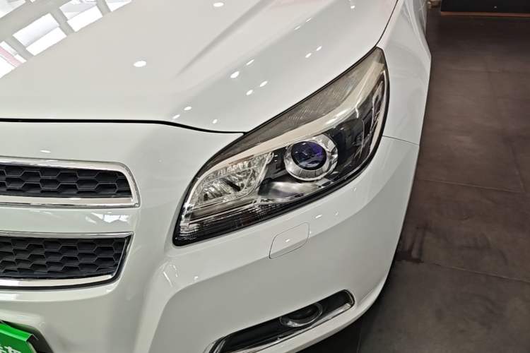 Used Chevrolet Malibu 2014 2.0L Automatic Luxury Edition Left Front Headlight