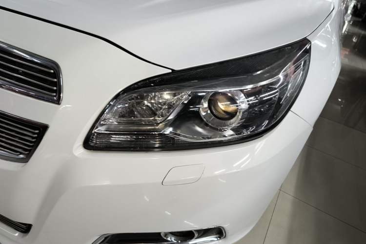 Used Chevrolet Malibu 2014 2.0L Automatic Luxury Edition Left Front Headlight