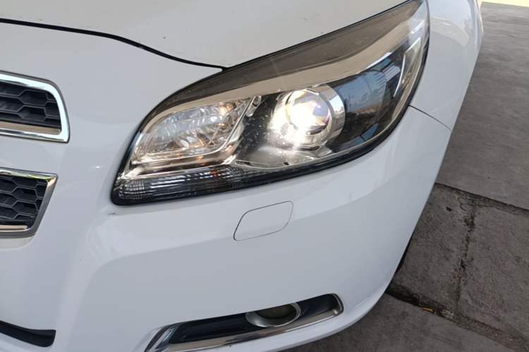 Used Chevrolet Malibu 2014 2.0L Automatic Luxury Edition Left Front Headlight