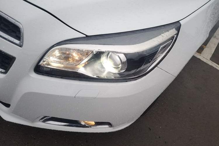 Used Chevrolet Malibu 2014 2.0L Automatic Luxury Edition Left Front Headlight