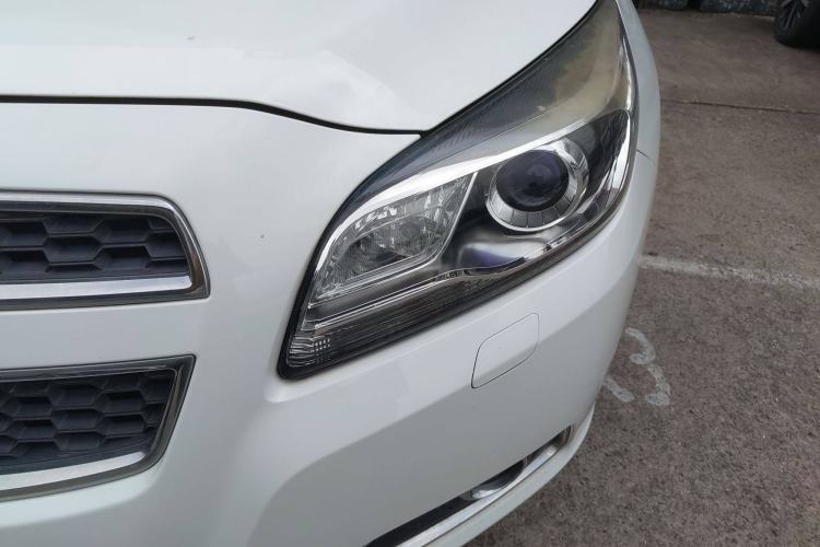 Used Chevrolet Malibu 2014 2.0L Automatic Luxury Edition Left Front Headlight