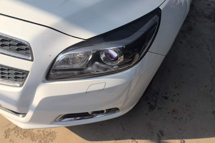 Used Chevrolet Malibu 2014 2.0L Automatic Luxury Edition Left Front Headlight