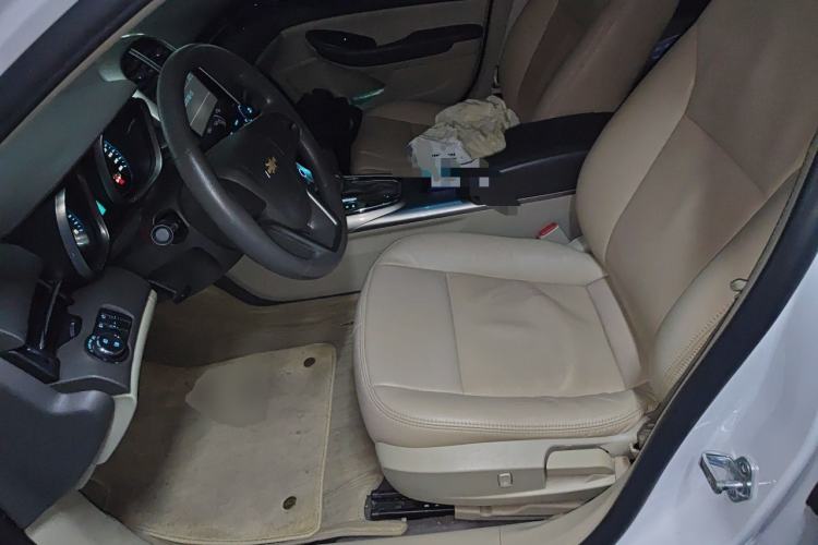 Used Chevrolet Malibu 2014 2.0L Automatic Comfort Edition Left Front Seat
