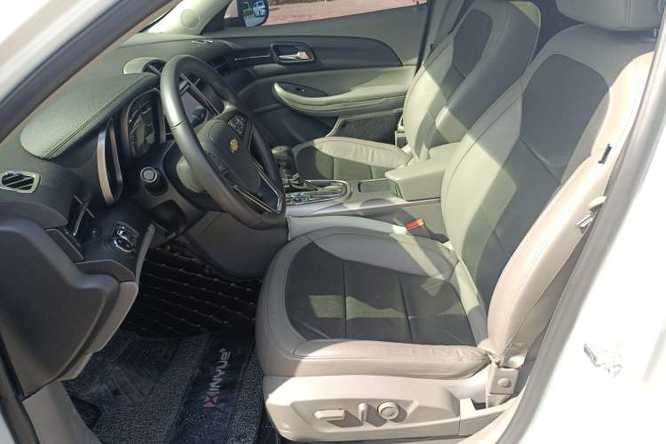 Used Chevrolet Malibu 2014 2.4L Automatic Luxury Edition Left Front Seat