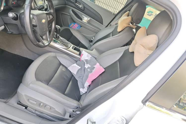 Used Chevrolet Malibu 2014 2.0L Automatic Luxury Edition Left Front Seat