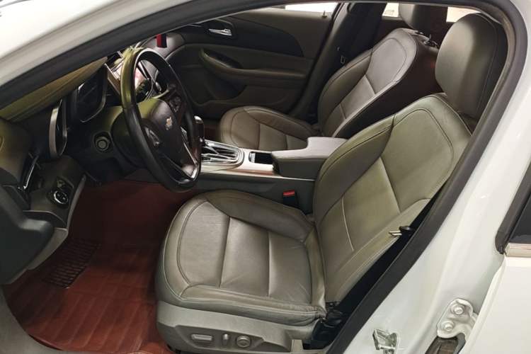 Used Chevrolet Malibu 2014 2.0L Automatic Luxury Edition Left Front Seat