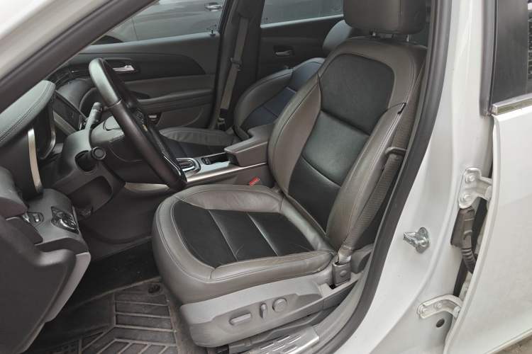 Used Chevrolet Malibu 2014 2.4L Automatic Luxury Edition Left Front Seat