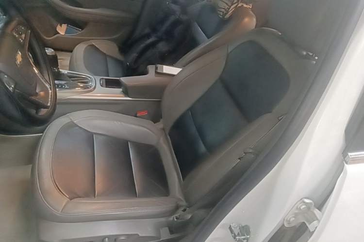 Used Chevrolet Malibu 2014 2.0L Automatic Luxury Edition Left Front Seat
