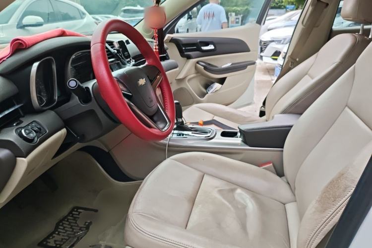 Used Chevrolet Malibu 2014 2.0L Automatic Comfort Edition Left Front Seat